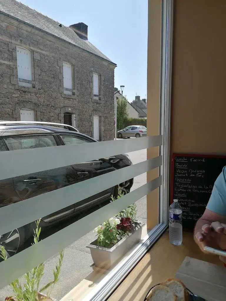 Christine Martin_Chez Cospé_Langonnet_review