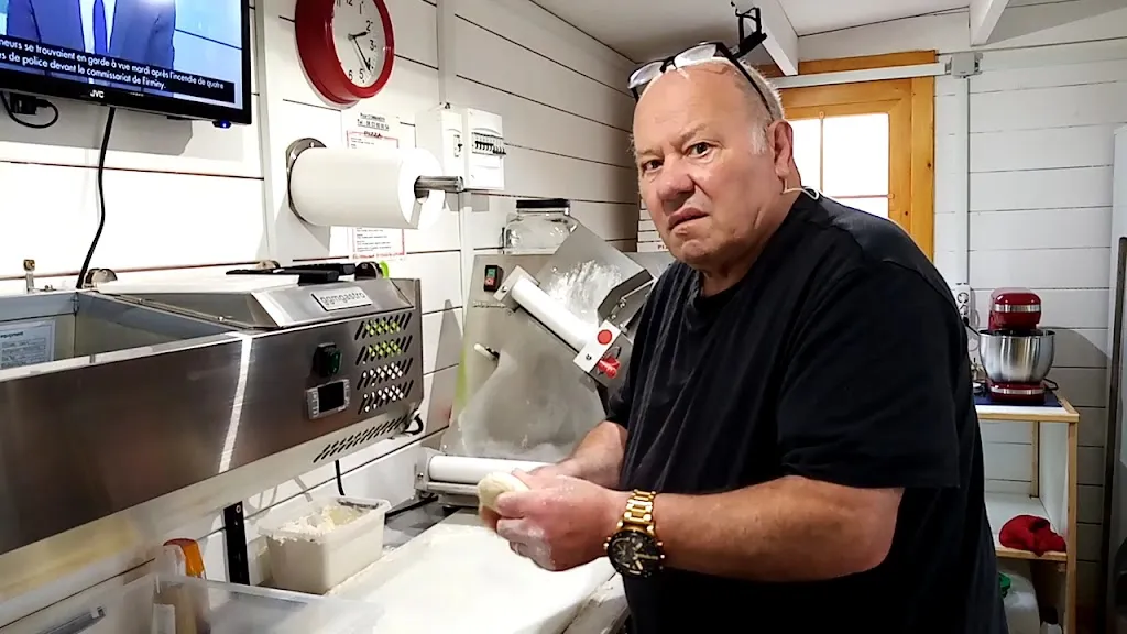 Pizzeria, Burgers, Frites, BBQ,Lasagnes, Boissons, Restaurant, A emporter, Pierre et Laëtitia Parks Finistère_Lanmeur_slider_image_2