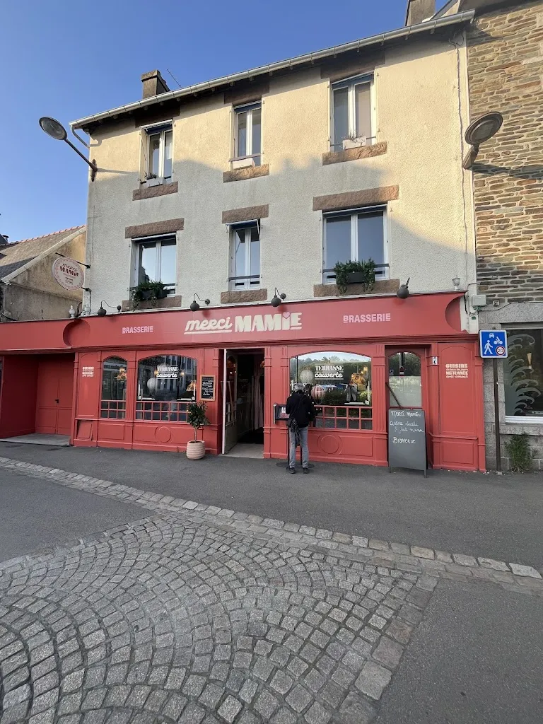 nicolas ma_Merci Mamie_Lannion_review