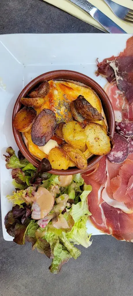 Menu_La Tanière des loups_Besse-et-Saint-Anastaise_image_5