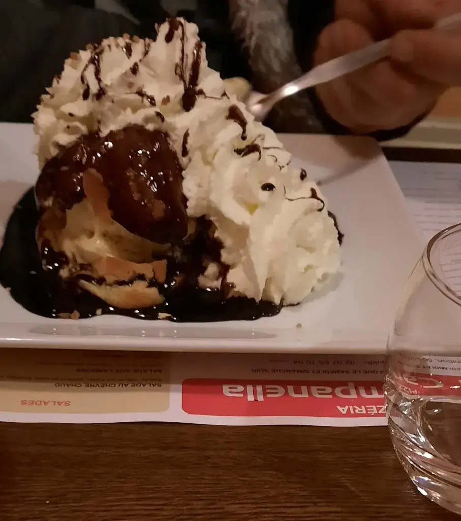 Pizzeria La Campanella_Languidic_slider_image_2