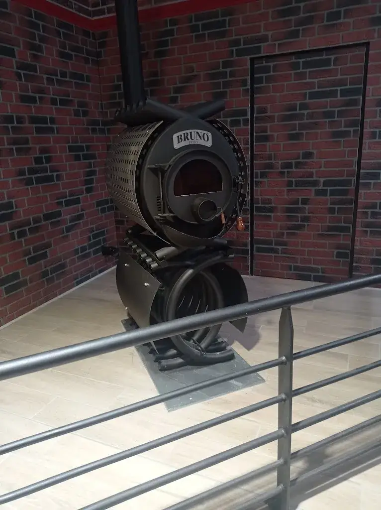 valentin halle_Route 29_Landivisiau_review