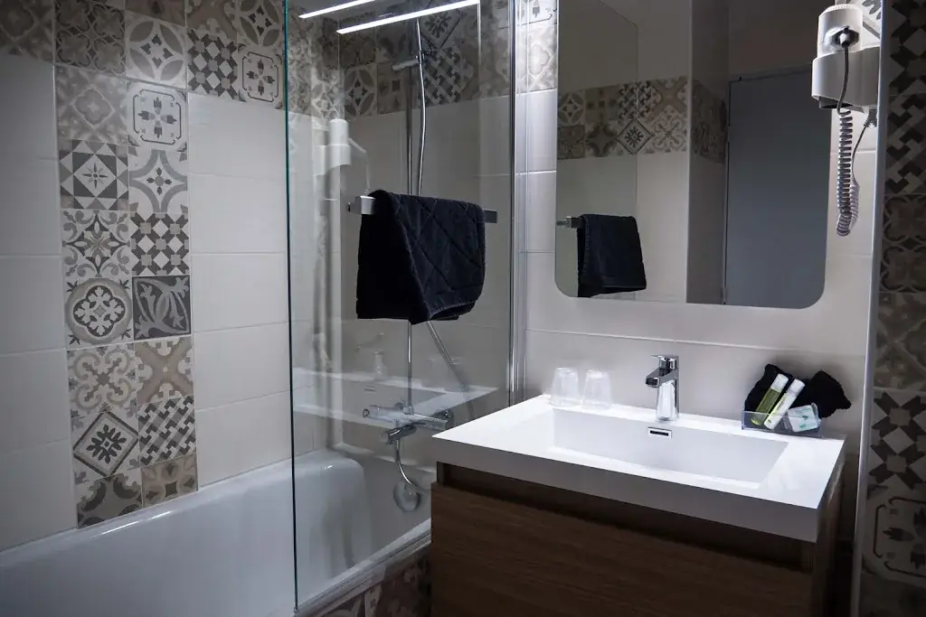 Brit Hotel Relais du Vern - Landivisiau restaurant in Landivisiau