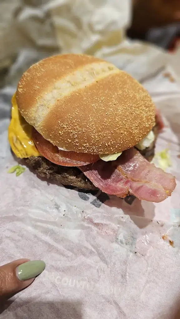 Burger King_Landivisiau_slider_image_2