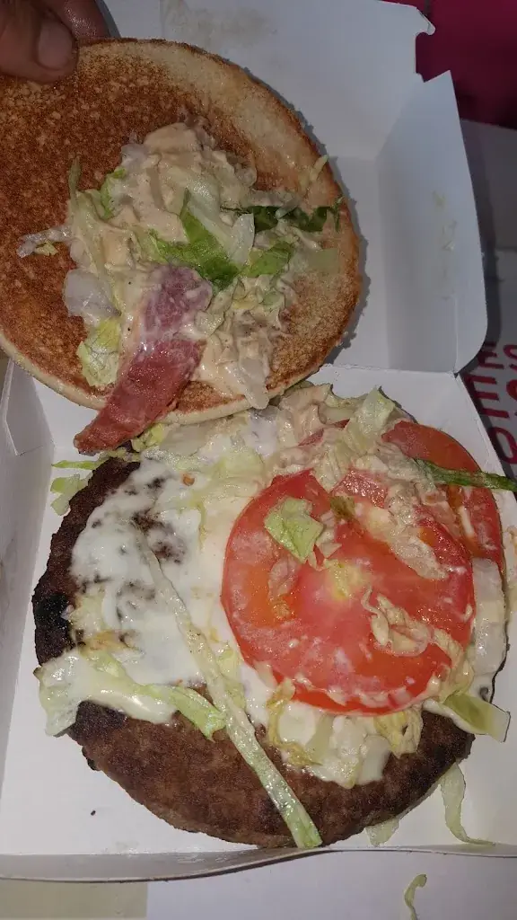 Menu_McDonald's_Landivisiau_image_3