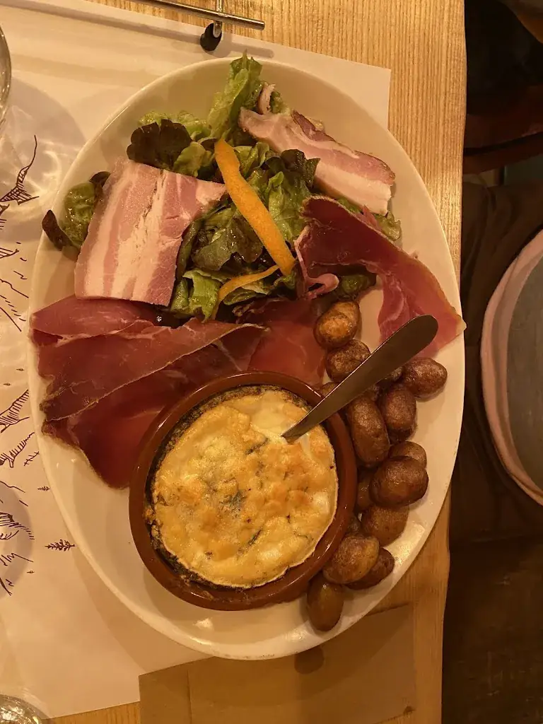 Menu_Restaurant la Bergerie Super Besse_Besse-et-Saint-Anastaise_image_8