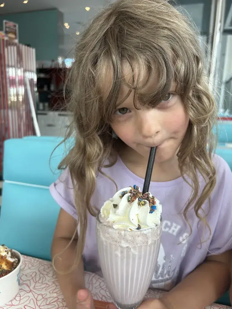 Laura Marie_Holly's Diner_Langueux_recensione