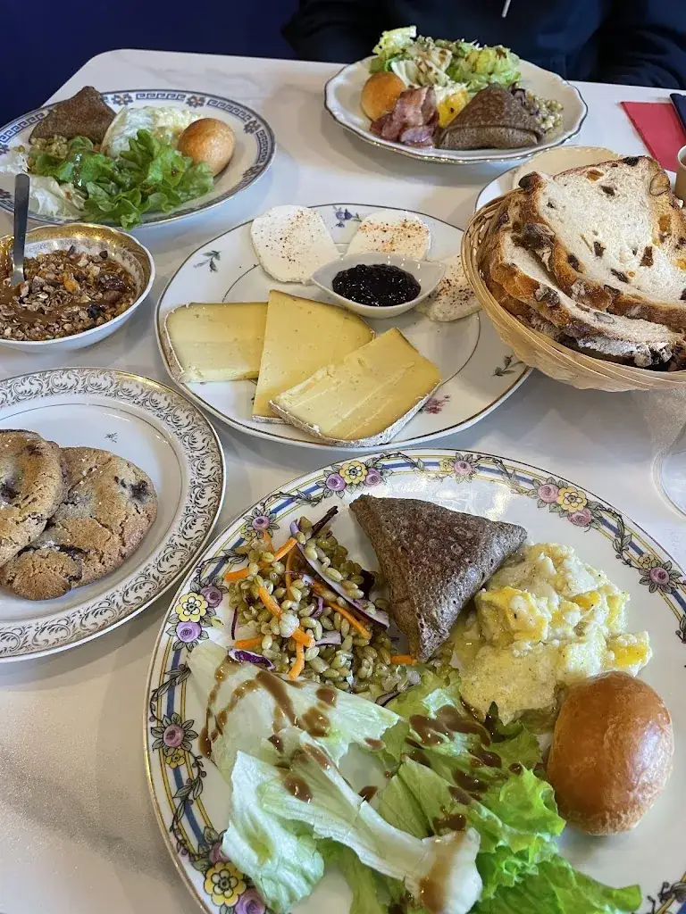 Emmanuelle Garrucho_La Crêperie de Youenn FABRIQUE / RESTAURANT_Langueux_review