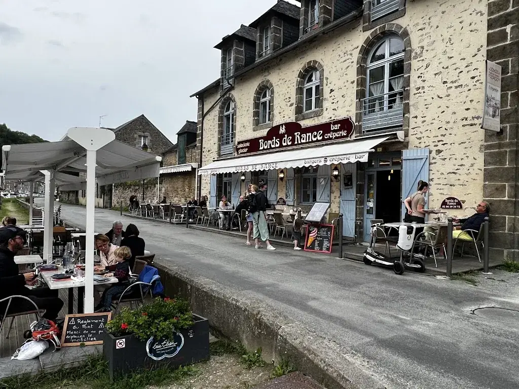 Peter Williams_Crêperie Entre Amis_Lanvallay_review