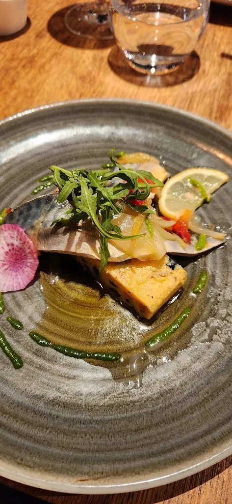 MS Wong_L'ardoise_Lamballe_review