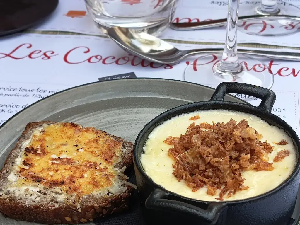 Christophe Martinolli_Les cocottes papotent_Lamballe-Armor_recensione