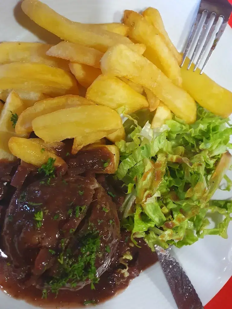 Pam Vogel_La Terrasse_Lamballe-Armor_review