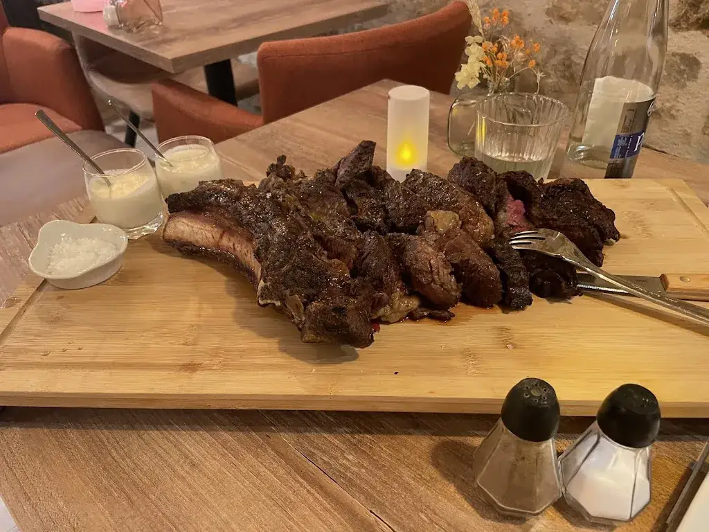 charles guinet_Les Canailles_Lamballe-Armor_review