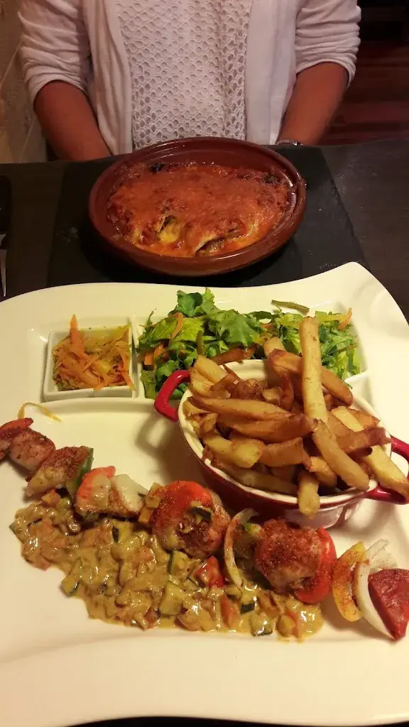 Saby Gery_L'Hacienda_Lannilis_review