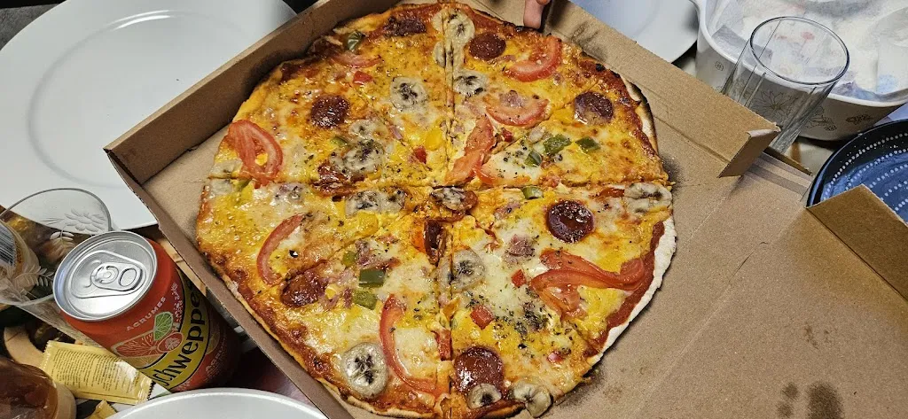 Fina Ciela Kabeya_Lucky Pizza Lannilis_Lannilis_review