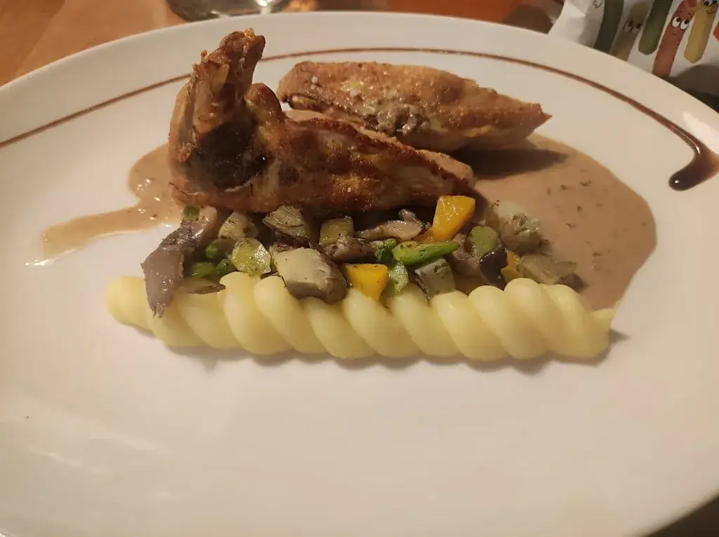 Lina Susanti_Restaurant @ Mildiss_Besse-et-Saint-Anastaise_review