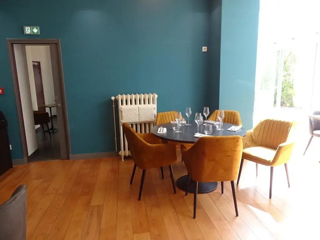 Dwelling Hôtel La Croix D'or_Faouët_slider_image_3