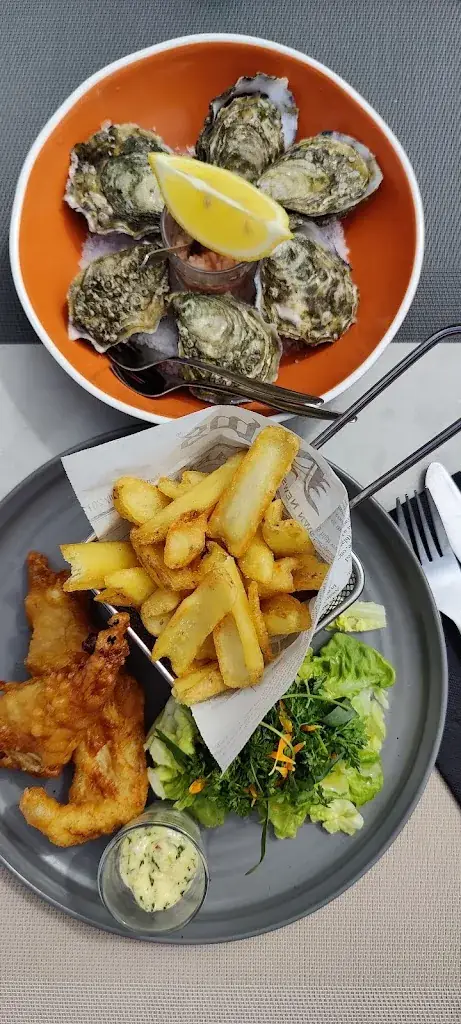 Denis Brenner_Taverne de Kermorvan_Conquet_review