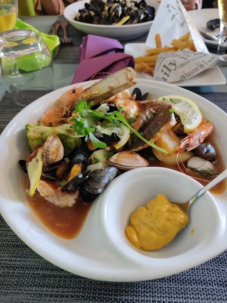 Le Hangar du Pecheur_Conquet_slider_image_3