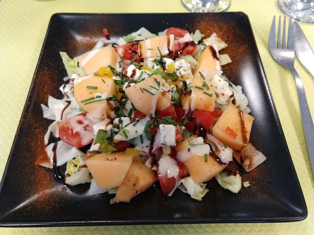 Delona Lang_Le verre et l 'assiette_Quintin_review