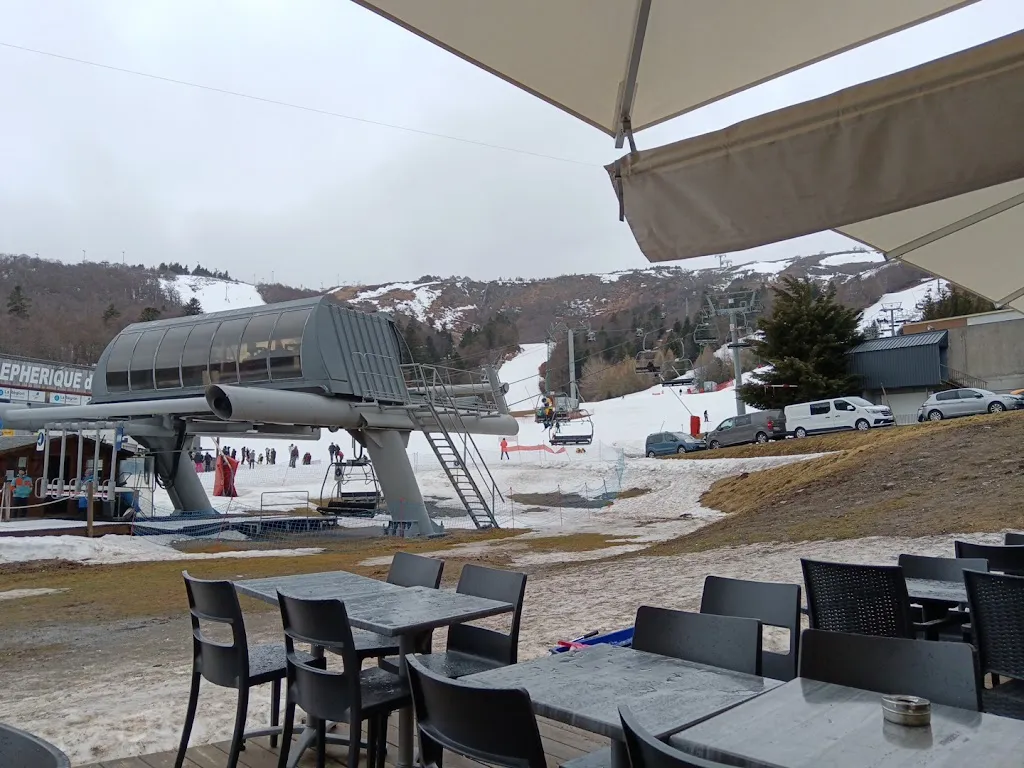 Julien DAVID_Pépé Joe_Besse-et-Saint-Anastaise_review