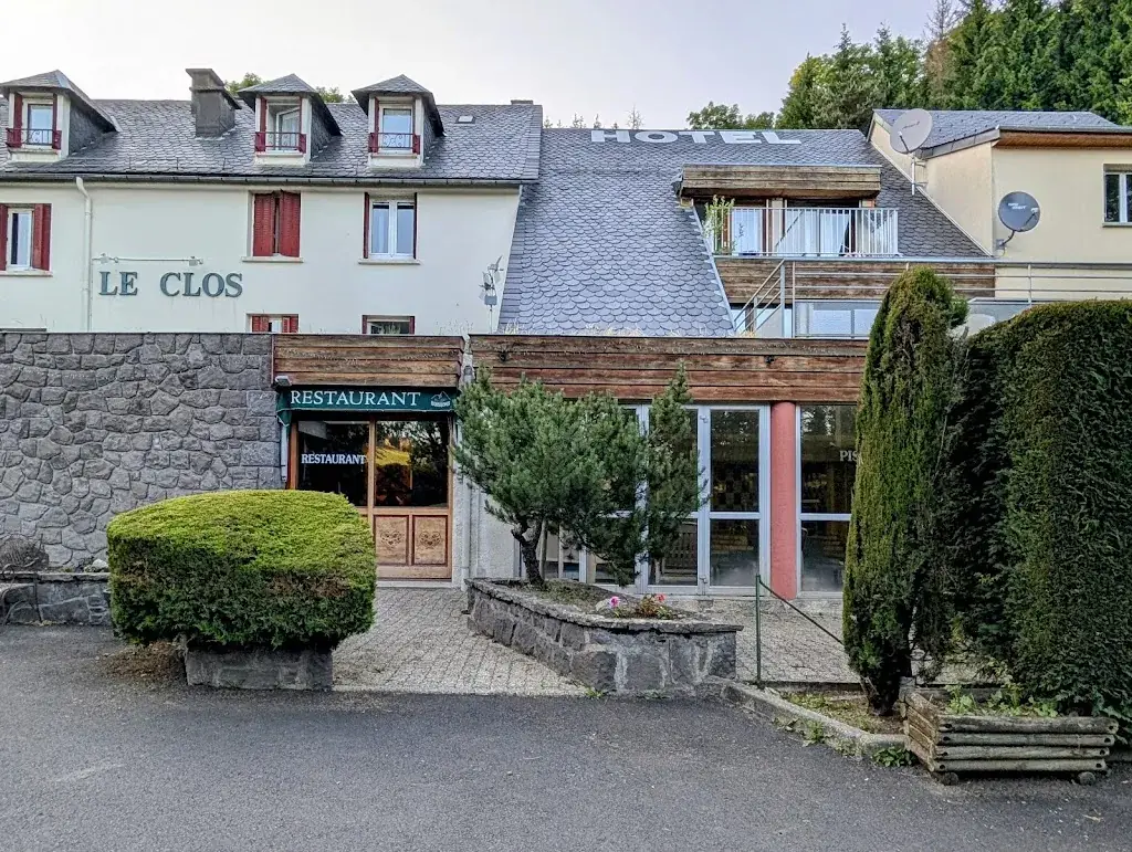 Claude Richard_Hotel Restaurant Piscine Le Clos_Besse-et-Saint-Anastaise_review
