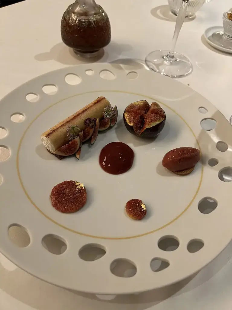 James Lim_Restaurant LALIQUE @ Château Lafaurie Peyraguey_Bommes_review