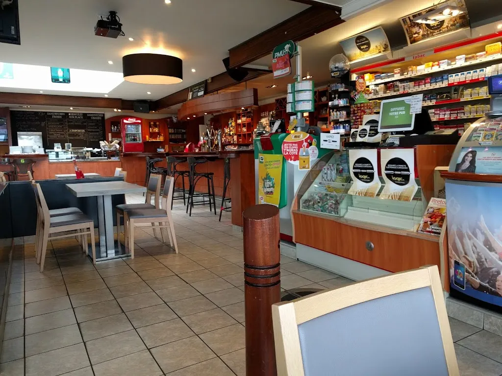 Mike GenX_Brasserie Bar Tabac - Le Longchamp_Relecq-Kerhuon_review