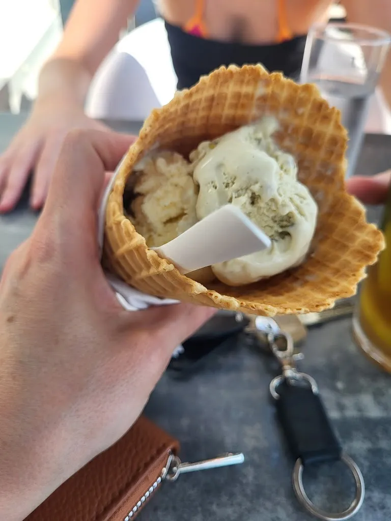 sophie M._Brasserie Bar Tabac - Le Longchamp_Relecq-Kerhuon_review