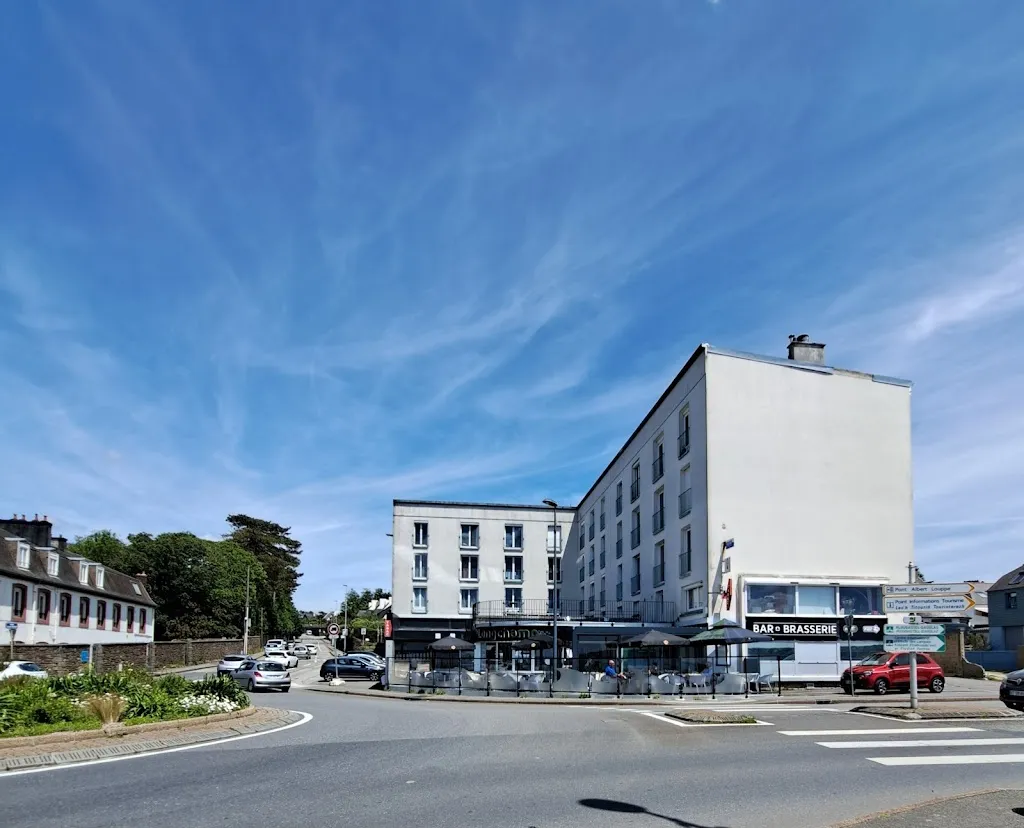 Chantal Mirivel_Brasserie Bar Tabac - Le Longchamp_Relecq-Kerhuon_review