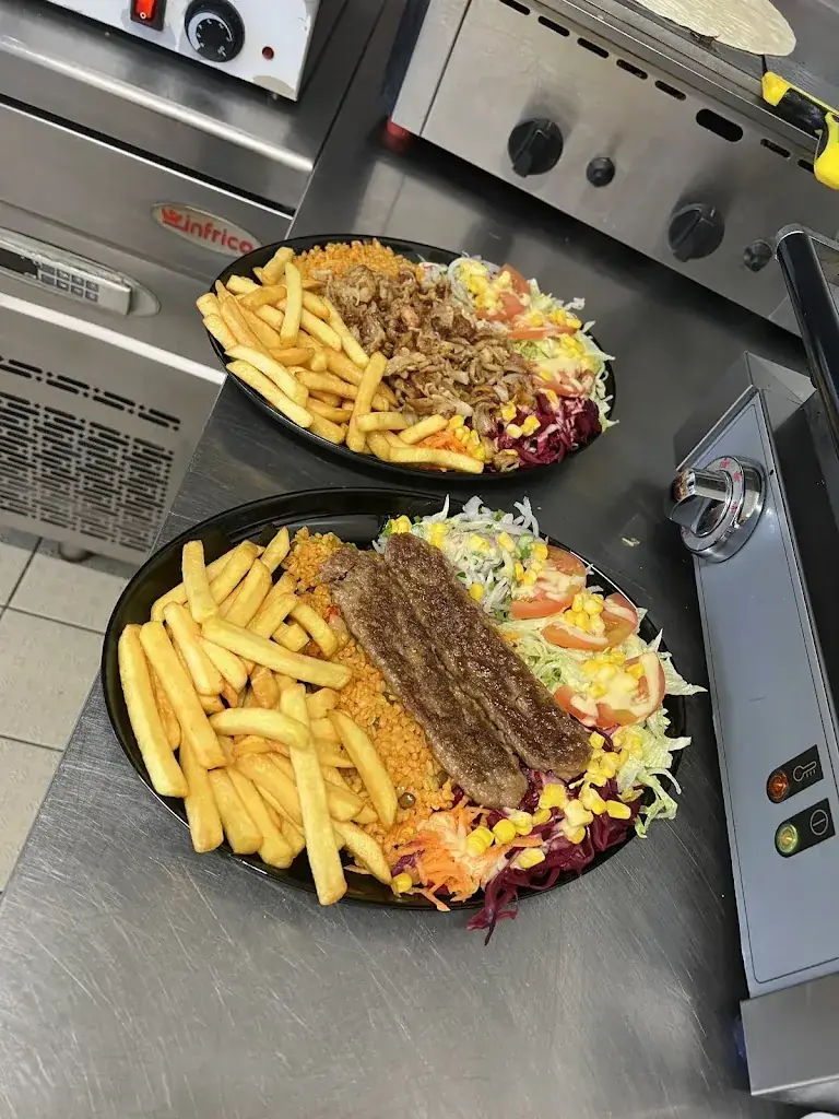 LE RELECQ KEBAB_Relecq-Kerhuon_slider_image_2