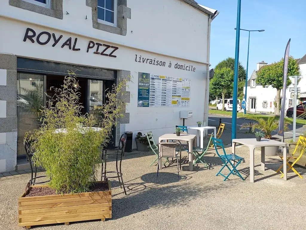 Royal Pizz restaurant in Folgoët