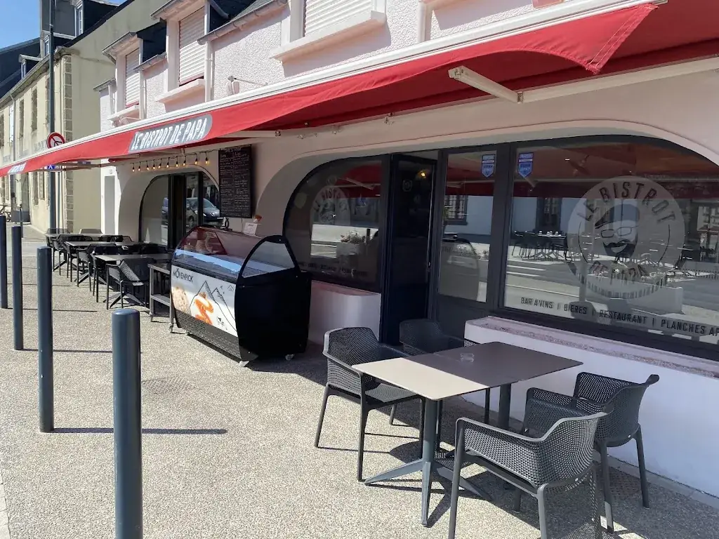 Le Bistrot De Papa Restaurant in Lesneven