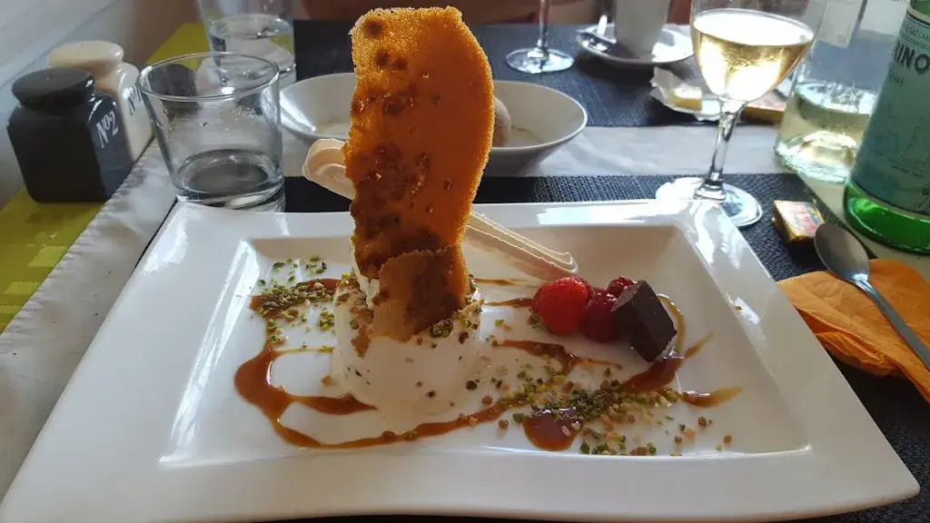 Le Feu de Bois_Rheu_slider_image_2