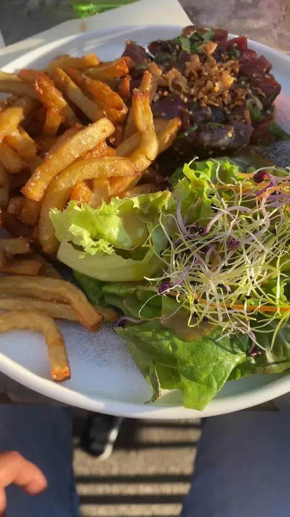 Deepak Kumar_La Parenthèse_Palais_review