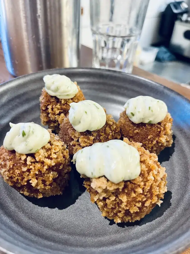 The Sparkling Catch_Chez Lucienne_Palais_review