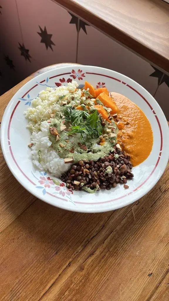 Chez Lucienne_Palais_slider_image_2