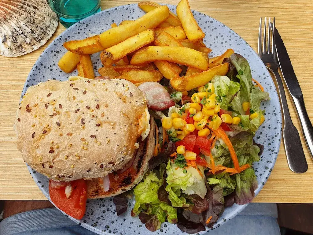 Le Poisson Rouge_Palais_slider_image_2