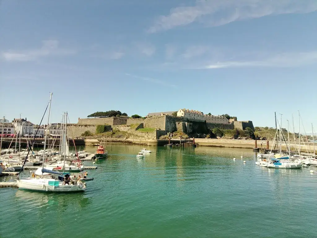 Le Poisson Rouge_Palais_slider_image_3