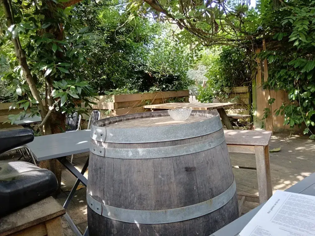 La Paloma Restaurant in Palais