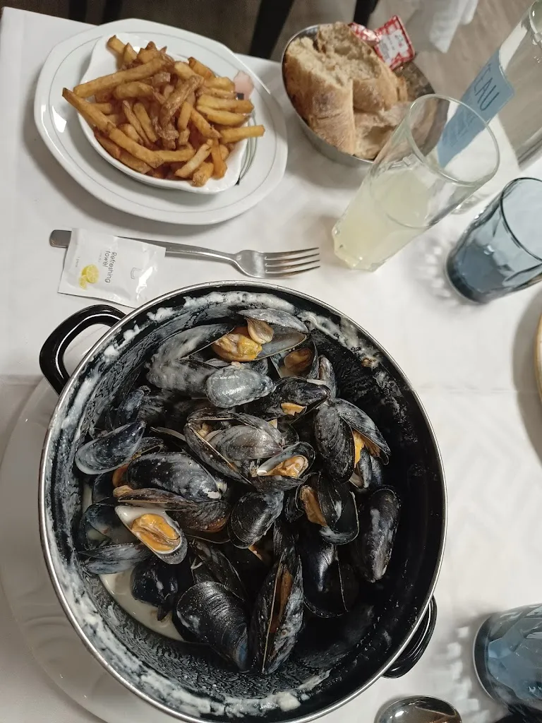 Menu_Restaurant Le Bretagne_Vivier-sur-Mer_image_6