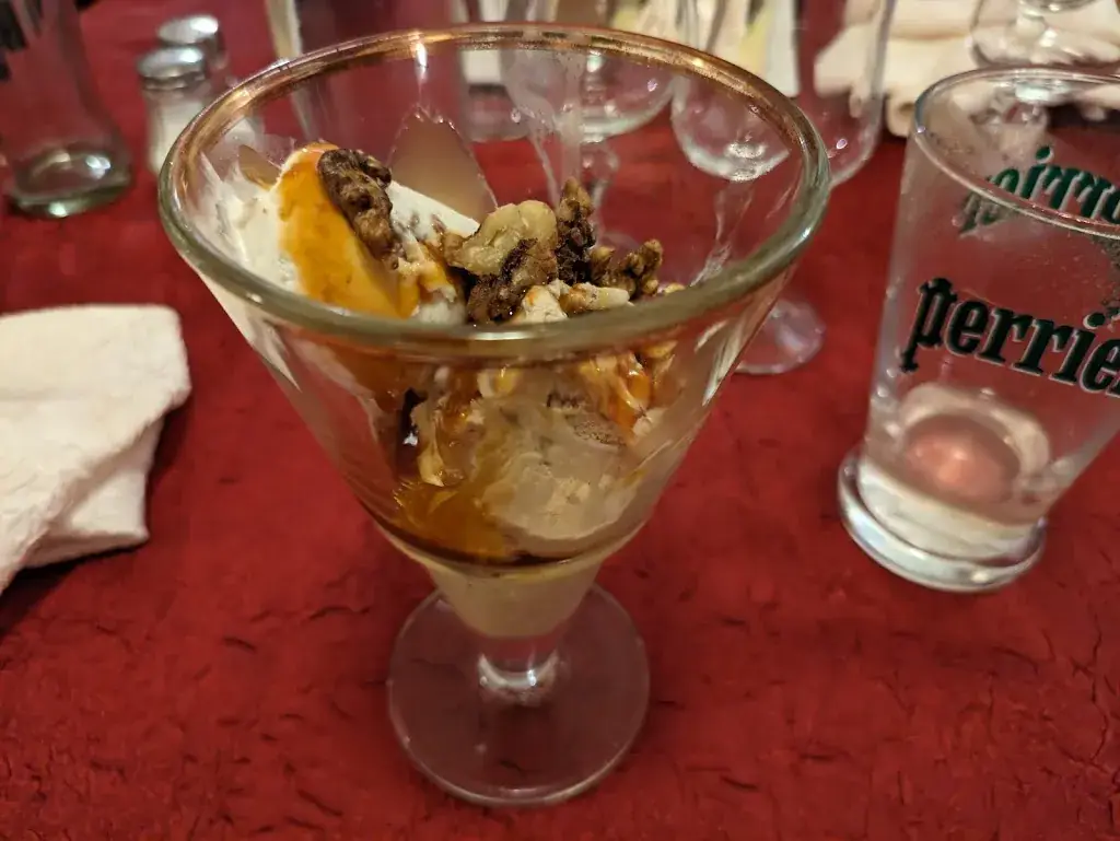 Tom Foster_Hostel De La Source_Chazey-Bons_review