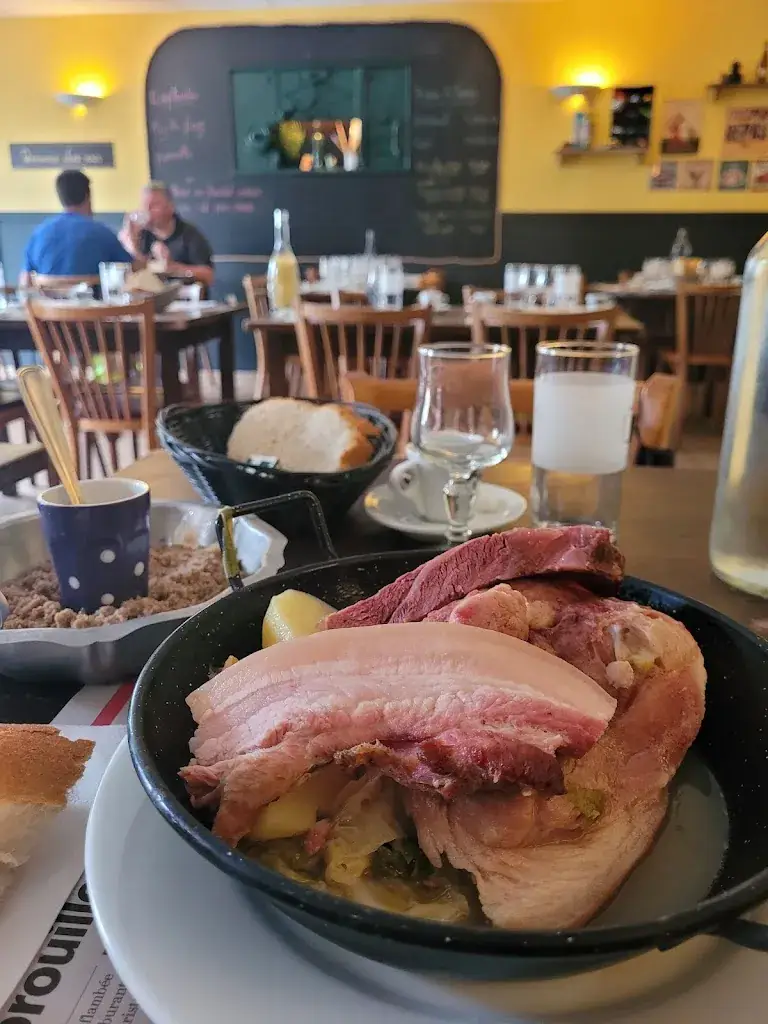 Le steren ce Restaurant in Lopérec