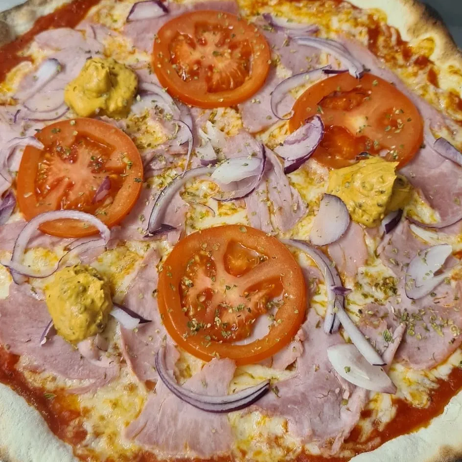 Pizzeria restaurant Don K'millo_Locoal-Mendon_slider_image_3