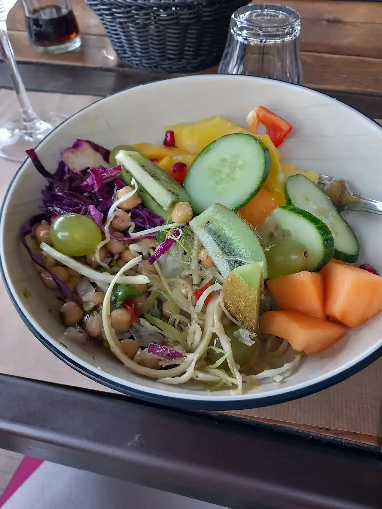 amanda kulkagriffiths_L'Espadrille_Larmor-Plage_review