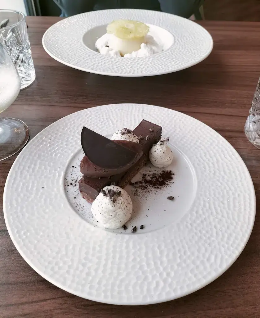 Maurice Renzic_La Terrasse du Ter_Larmor-Plage_review