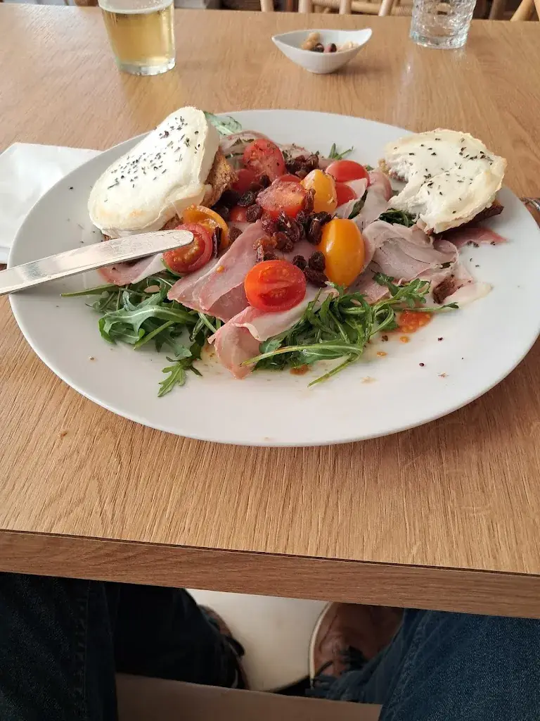 Vincent Malcoste_L'Abri Côtier_Larmor-Plage_review