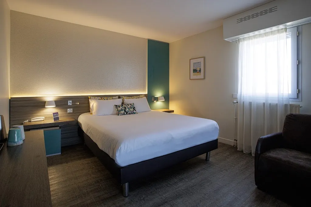 Hôtel-Restaurant Les Mouettes_Larmor-Plage_slider_image_3