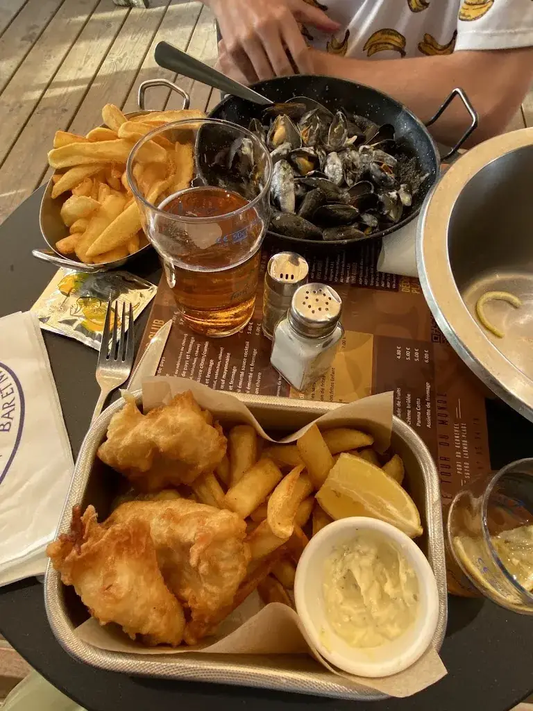 Viancy Arias_Le Tour du Monde_Larmor-Plage_review