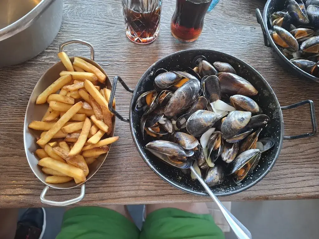 Le Tour du Monde_Larmor-Plage_slider_image_3